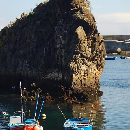 Casa De Peregrinos La Concha Ii Hostel