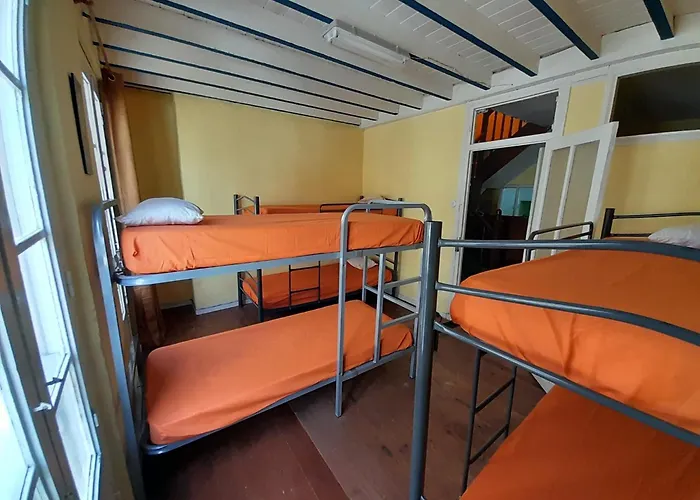 Casa De Peregrinos La Concha Ii Hostal *