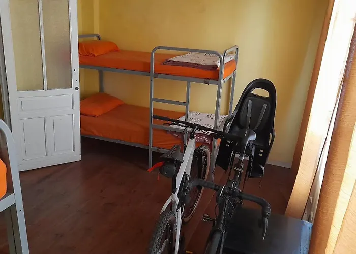 Hostal Casa De Peregrinos La Concha Ii *