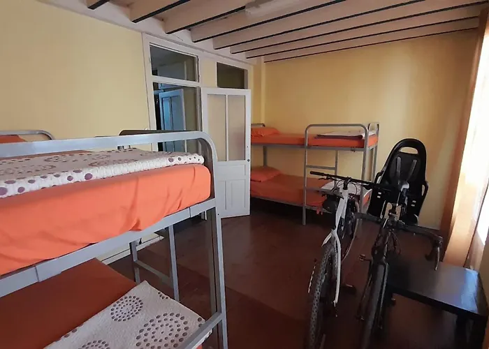 Casa De Peregrinos La Concha Ii *